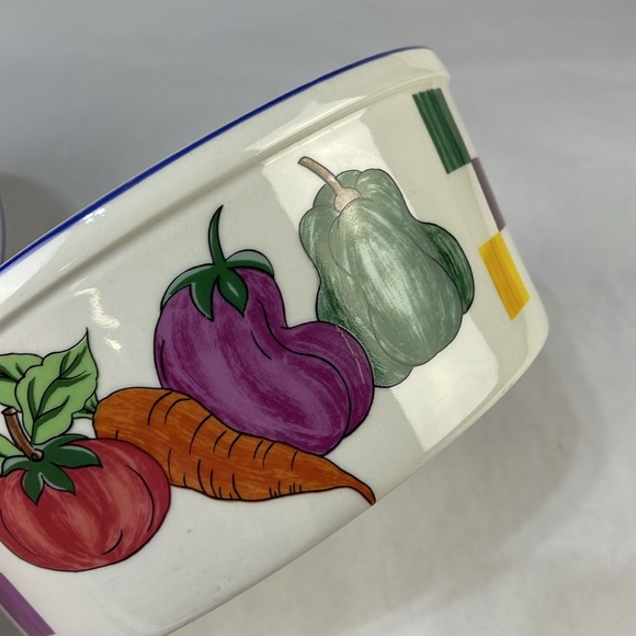 Verdura Hand Painted Veggie Motif Casserole Dish - Picture 8 of 16